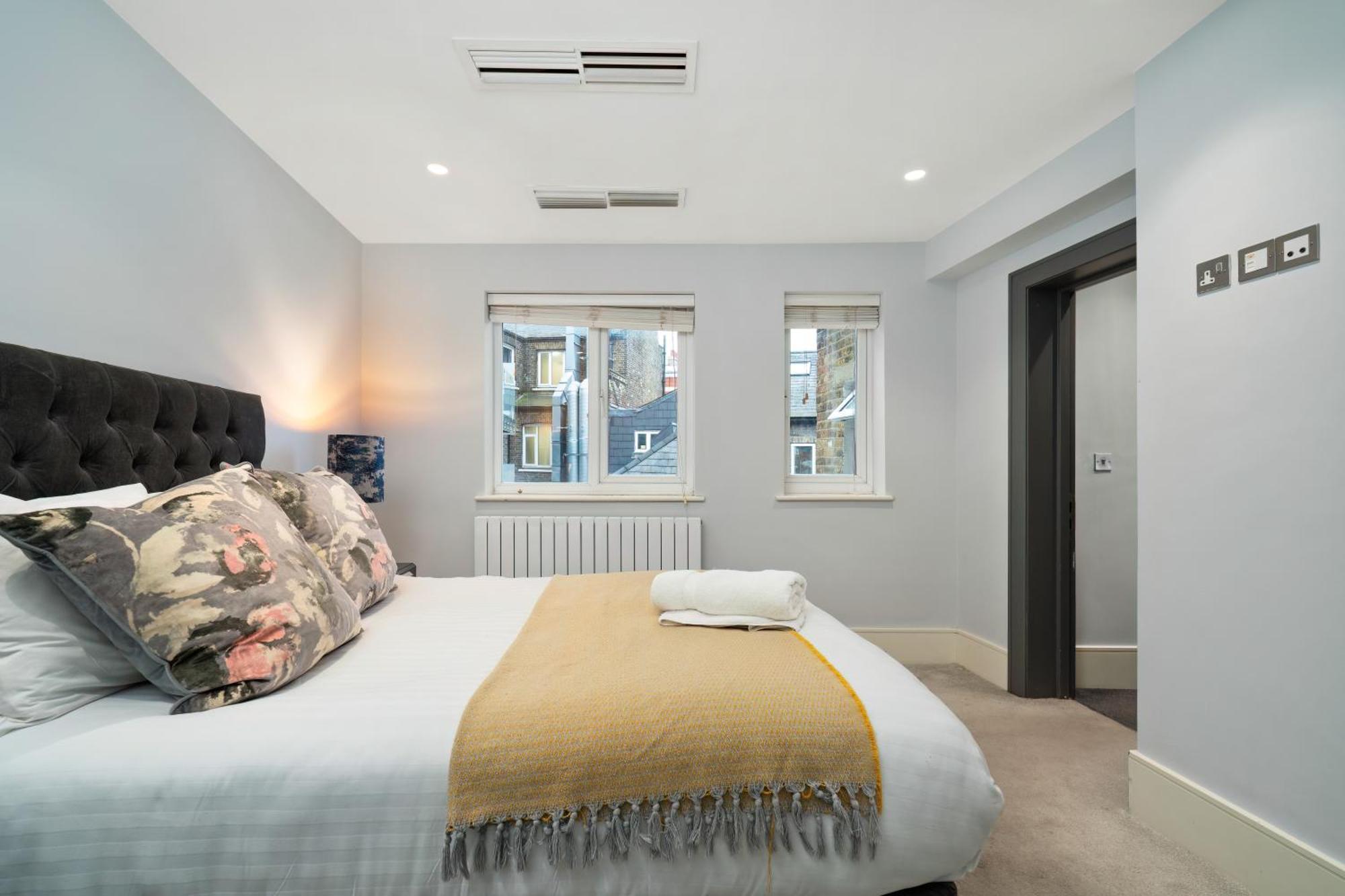 Апартаменты Marylebone Town House Лондон Экстерьер фото